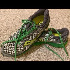 Saucony ProGrid Ride 5 Road-Running Shoes Women's